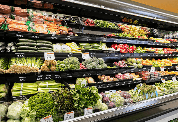Salad wall with the products Guac has recognised outlined